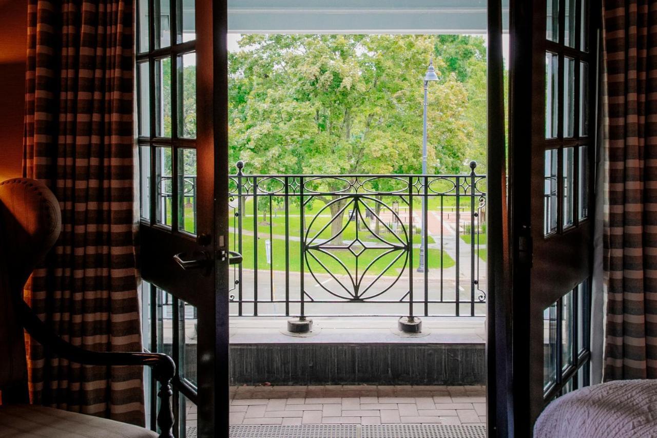 Colgate Inn Hamilton Ngoại thất bức ảnh